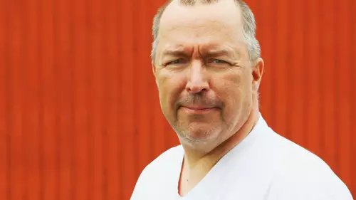 Jouko berättar om hur han sänkte sin månadskostnad.