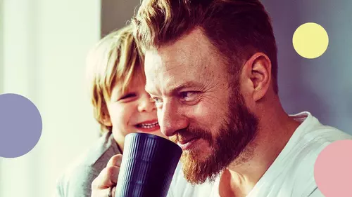 Far och son samlade för frukost